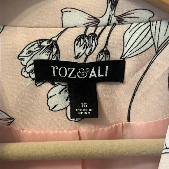 Roz & Ali Pink Floral Blazer - Picture 2 of 4